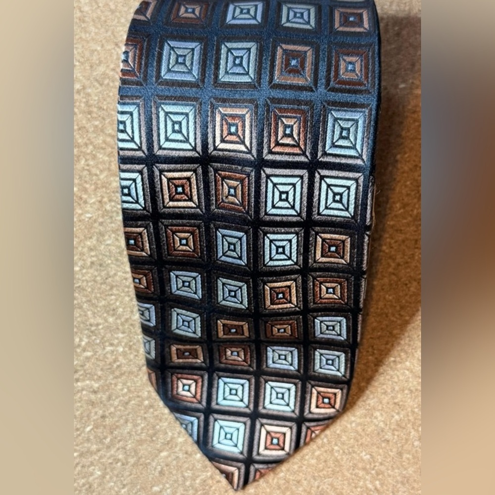 Hermoso Men’s Designer Tie in Blues and Browns Geometric Design 100% Silk